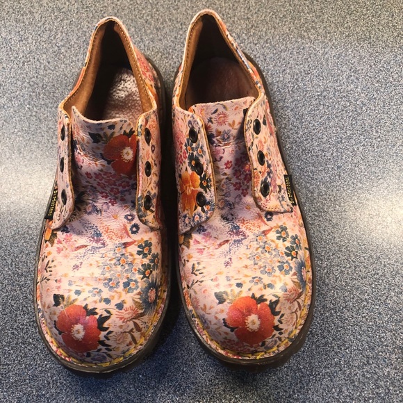 Vintage floral dr marten loafers. - Picture 11 of 13